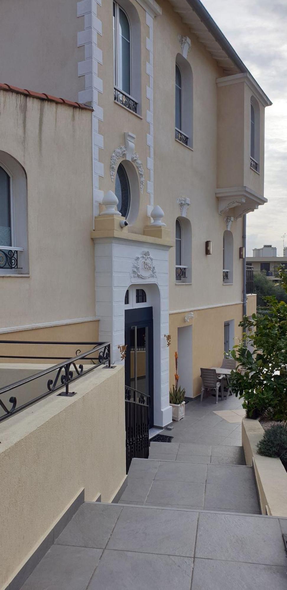 Studio Meuble-Juan Pins-Logt2 Antibes Exterior photo